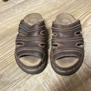 Women’s Dr. Martens size 6